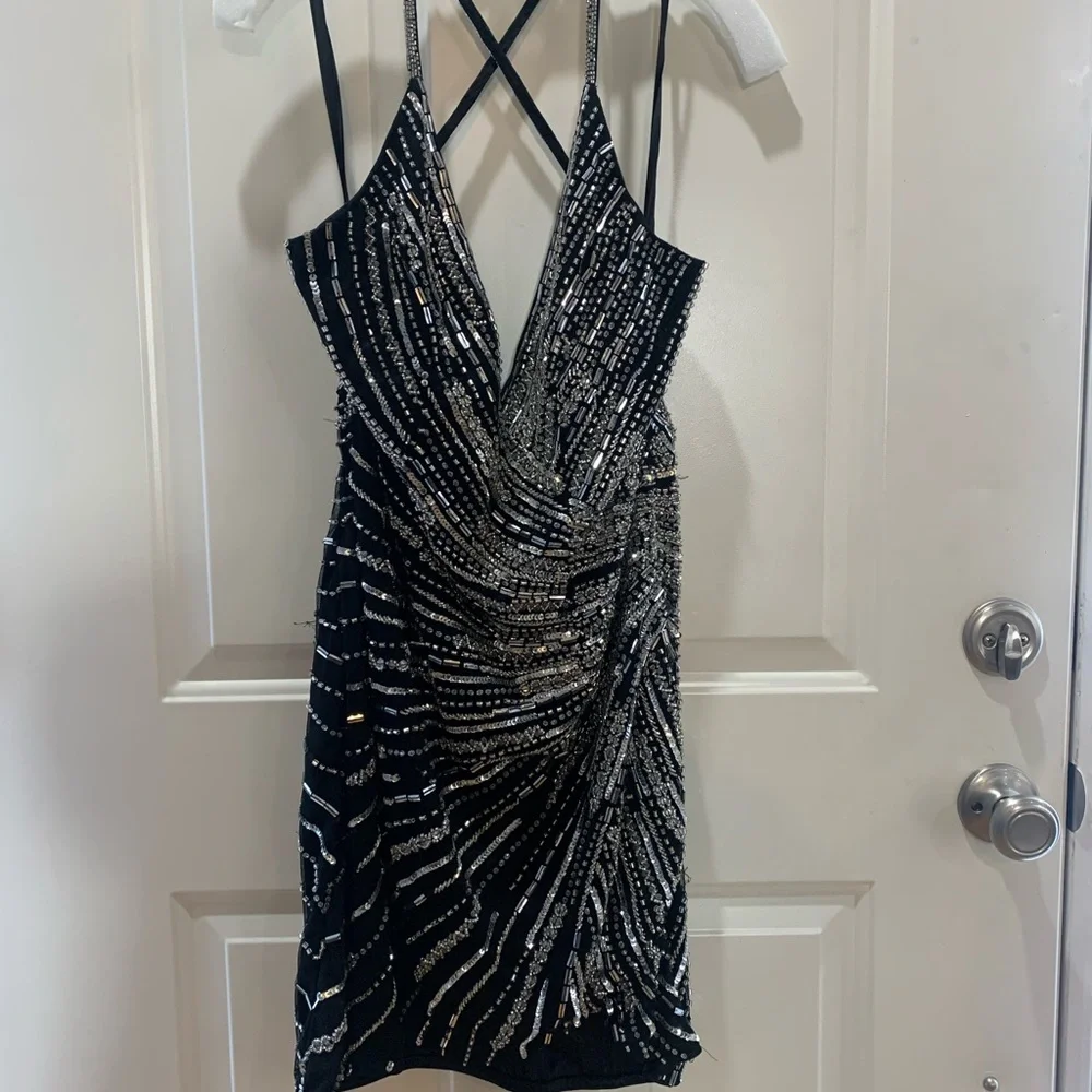 Gorgeous formal dress - Picture 10 of 10